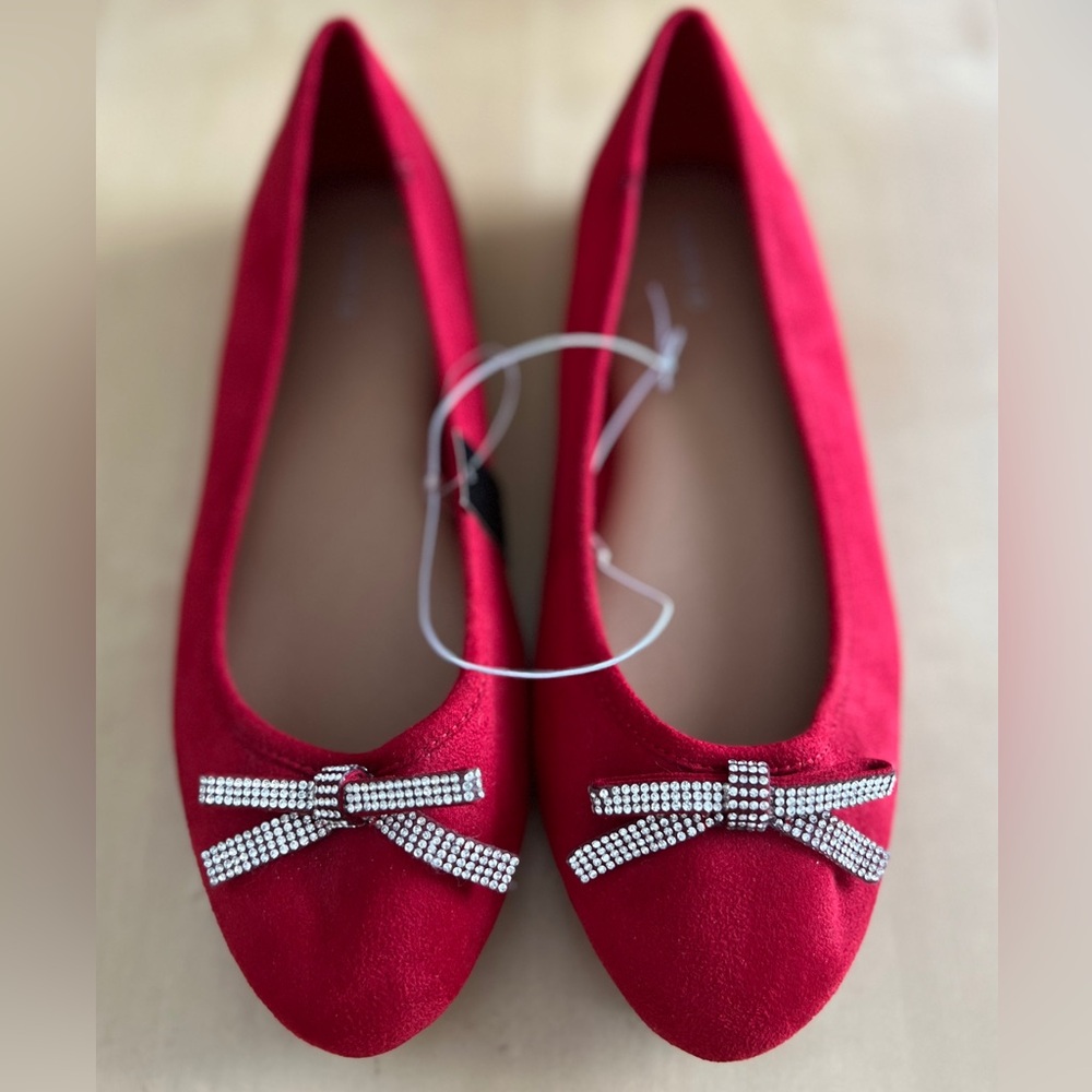 Torrid Red Suede Ballet Flats Rhinestone Bow Size 10W NWT